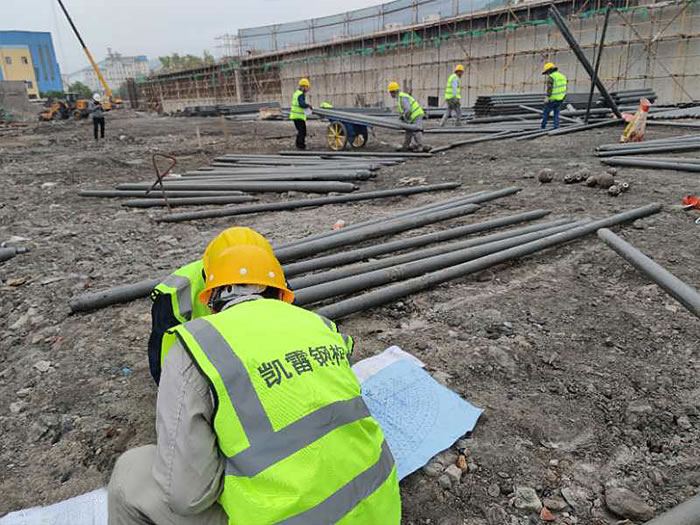 吕梁螺栓球网架结构