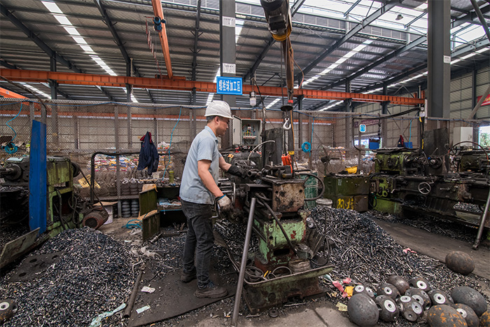 吕梁网架配件-螺栓球加工车间